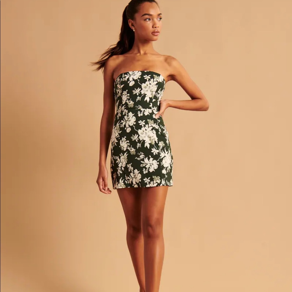 Strapless dark green Abercrombie dress